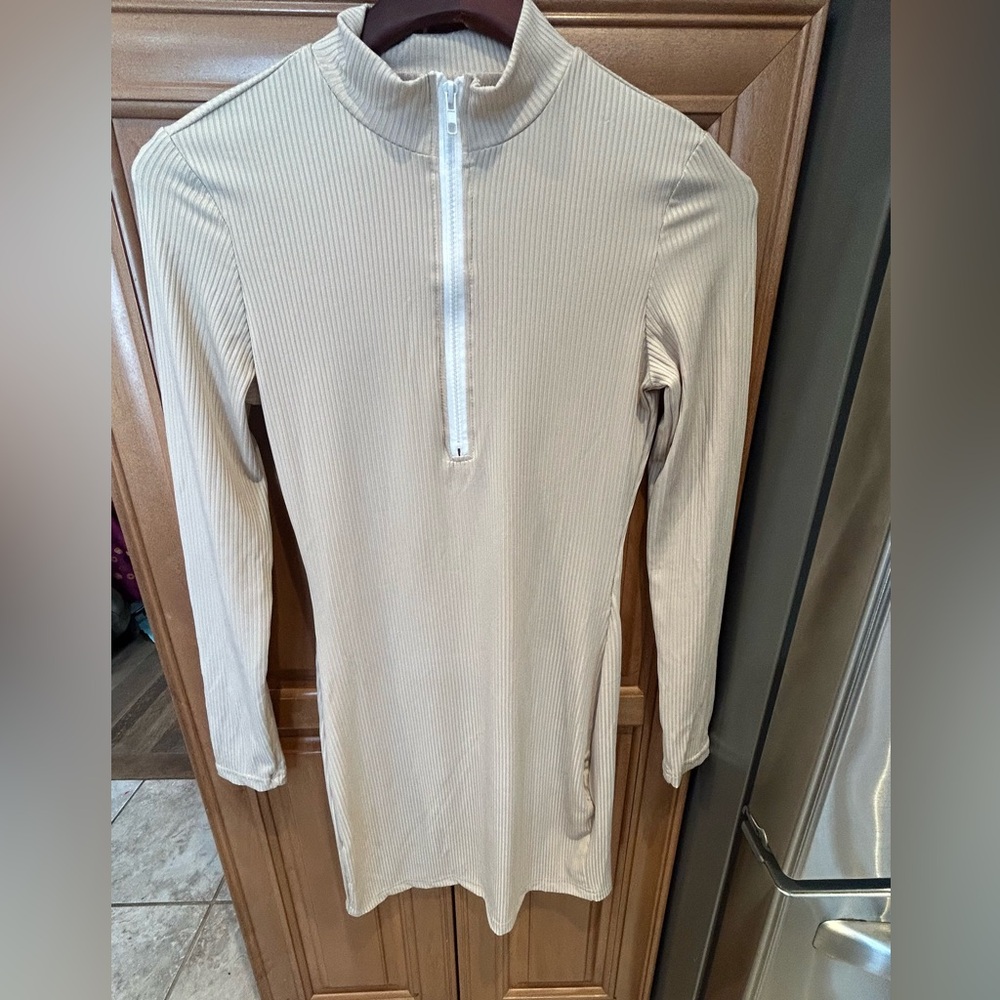 Blush Mark Cream Ribbed Zip Front Bodycon Dress Size M